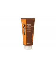 Шампунь для волосся з маслом Макасар і кератином-Brelil Numero Hair Professional Beauty Macassar Oil Shampoo 300ml Шампунь для волосся з маслом Макасар і кератином-Brelil Numero Hair Professional Beauty Macassar Oil Shampoo 300ml